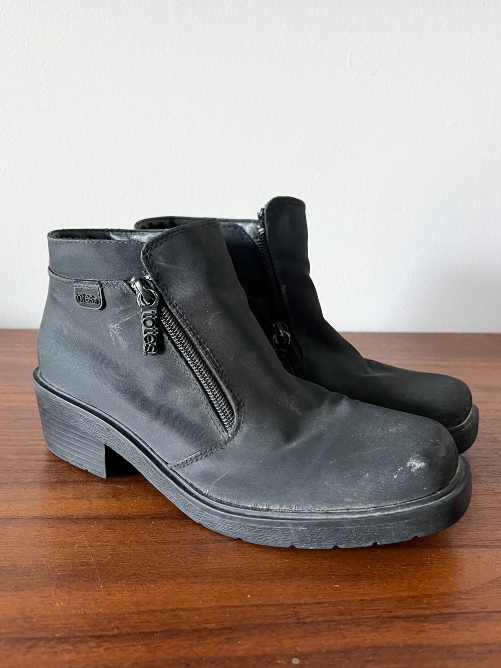 Totes Stockholm Black Zip Ankle Boots‎ Women's Size 7M Waterproof